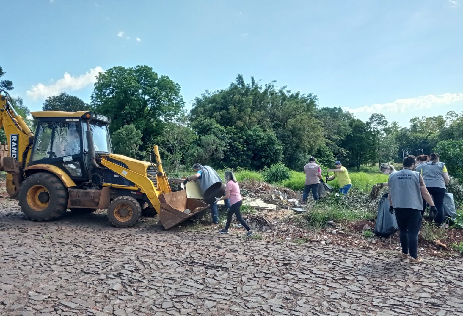 MUTIRÃO DE COMBATE AO MOSQUITO AEDES AEGYPTI E ESCORPIÕES OCORREU HOJE